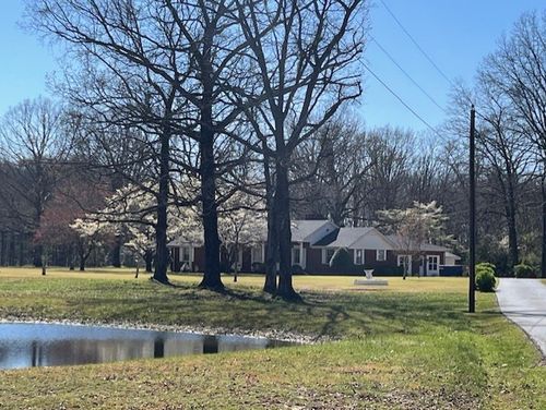 1386 Chisholm Rd, Cypress Inn, TN, 38452-4434 | Card Image