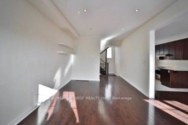 11 - 15 Old Colony Rd, House attached with 4 bedrooms, 4 bathrooms and 1 parking in Richmond Hill ON | Image 11