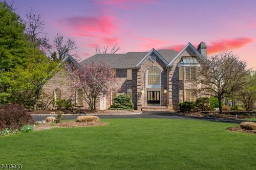 4 Wilde Holw, Martinsville, NJ, 08836-2204 | Card Image