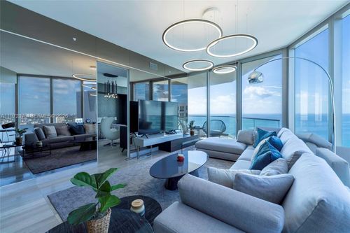 3004-18975 Collins Ave, Sunny Isles Beach, FL, 33160-2397 | Card Image