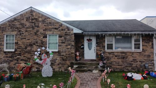 130 King St, Dover, NJ, 07801-3629 | Card Image