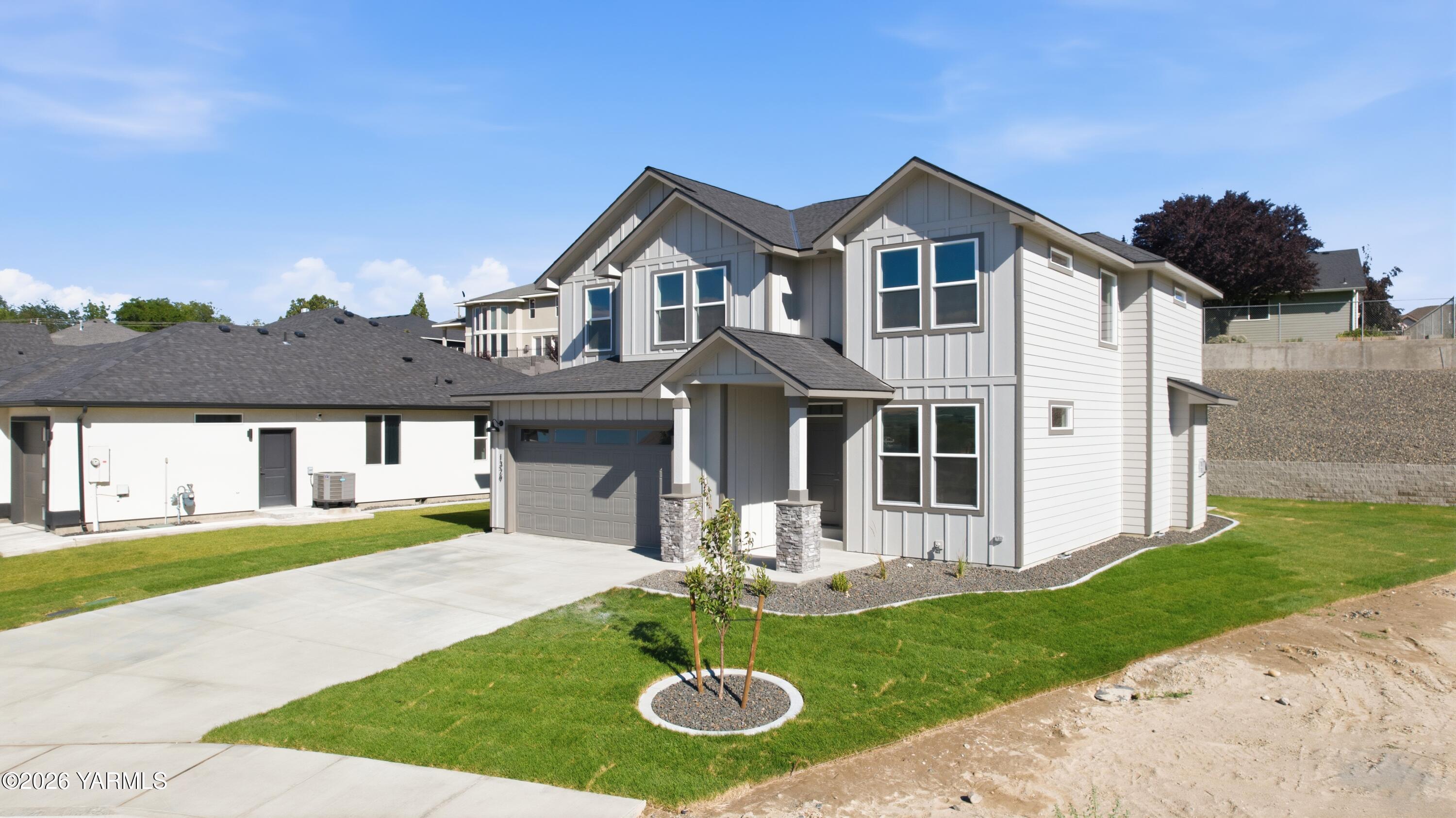 Residential in Sunnyside 4