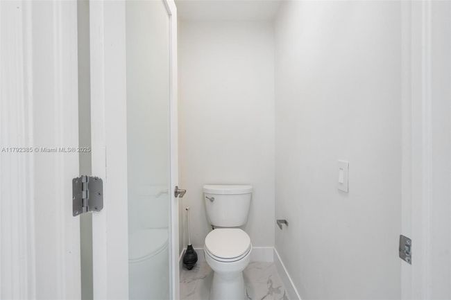 8658 Sw 159 Th Ct, Townhouse with 3 bedrooms, 2 bathrooms and null parking in Miami FL | Image 34