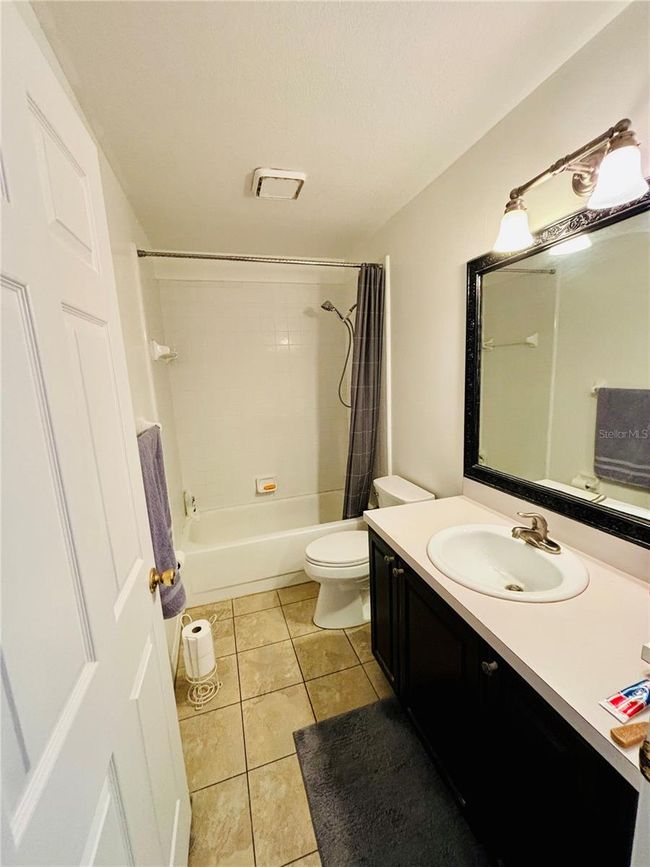 Bathroom 2 | Image 9