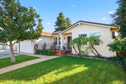 442 Stonewood Drive, Vacaville, CA, 95687 | Card Image