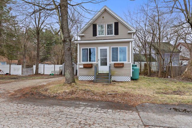 31 Mechanic St, House other with 2 bedrooms, 1 bathrooms and null parking in Farmington NH | Image 6