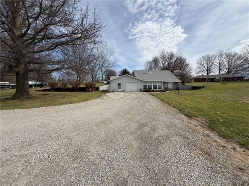 11960 Little Ln, Lexington, MO, 64067-7174 | Card Image