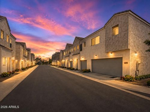 2275 W Harmont Dr, Phoenix, AZ, 85021-5672 | Card Image