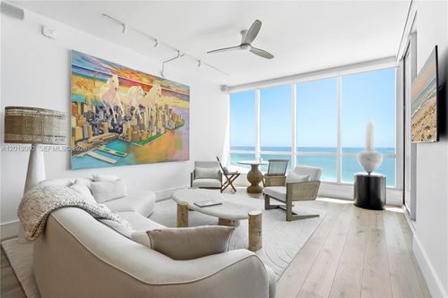 1807-100 S Pointe Dr, Miami Beach, FL, 33139-7383 | Card Image