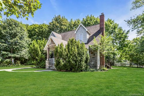 1782 Adlin Ct, East Meadow, NY, 11554-1613 | Card Image