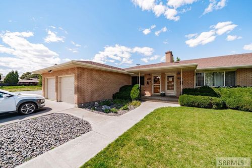 1385 Ricks St, Idaho Falls, ID, 83404-6276 | Card Image