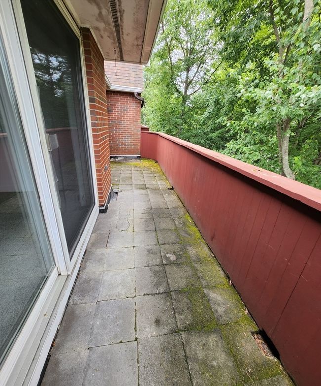 APT-332 - 100 Rosemary Way, Condo with 2 bedrooms, 2 bathrooms and 2 parking in Needham MA | Image 5