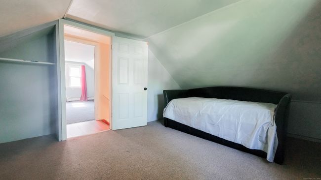 19 Brewer St, House other with 3 bedrooms, 1 bathrooms and null parking in East Hartford CT | Image 13