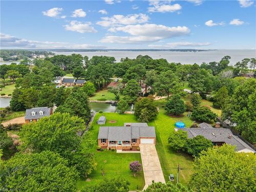 6 Twin Creek Rd, Poquoson, VA, 23662-1114 | Card Image