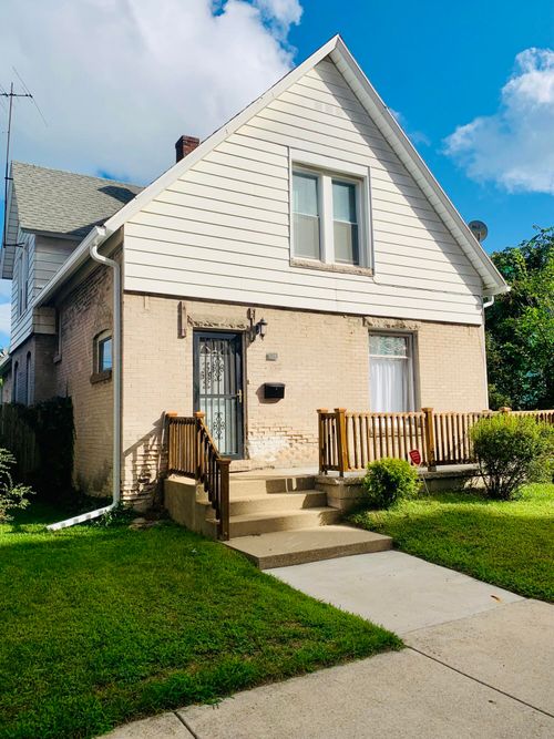 124 E 10th St, Michigan City, IN, 46360 | Card Image