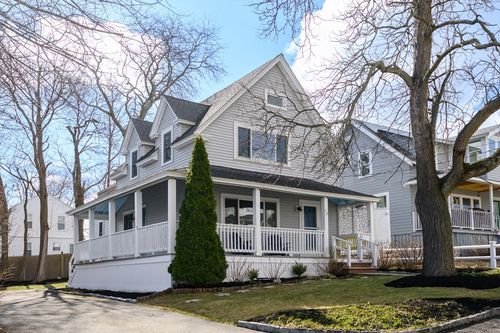 18 Standish Rd, Hull, MA, 02045-2820 | Card Image