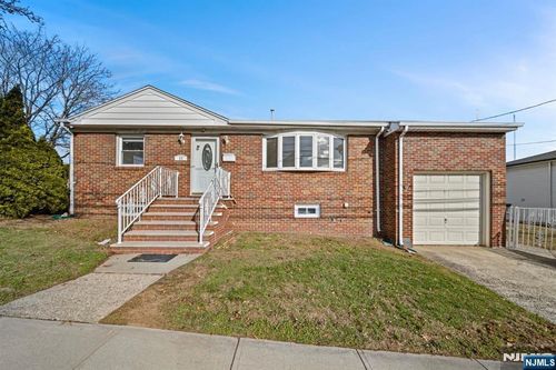 fl-1-23 Arn Ter, Secaucus, NJ, 07094-3837 | Card Image