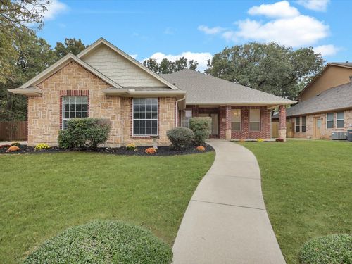 854 Evandale Rd, Burleson, TX, 76028-6278 | Card Image