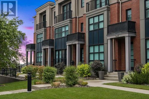 109 Aspen Meadows Hill Sw, Calgary, AB, T3H0G3 | Card Image