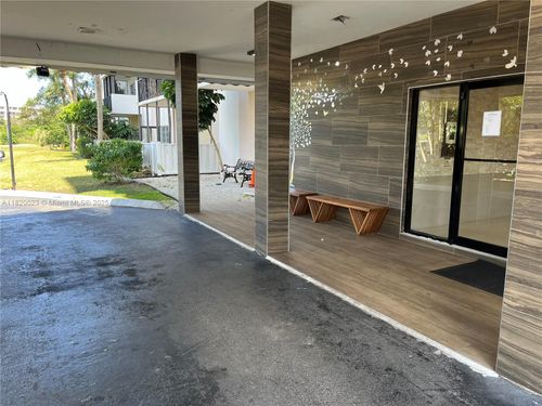 apt-407-4164 Inverrary Dr, Lauderhill, FL, 33319-4568 | Card Image