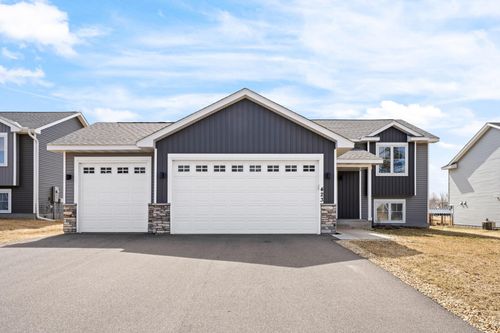 423 Eagle St Nw, Isanti, MN, 55040 | Card Image