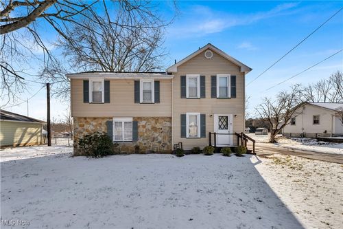 1307 Shields Rd, Youngstown, OH, 44511-3639 | Card Image