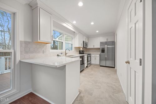 901 Bridge Way, Raleigh, NC, 27615-5806 | Card Image