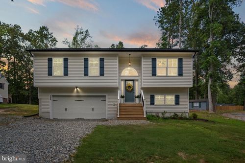 135 New Providence Dr, Ruther Glen, VA, 22546-5054 | Card Image