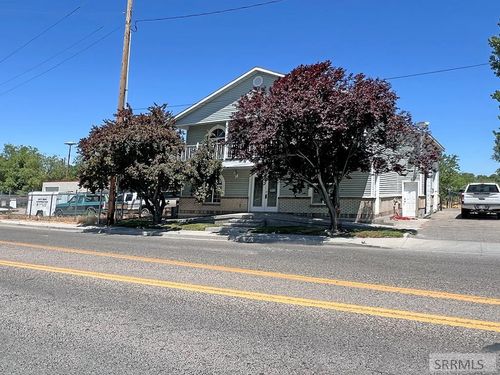 15 W Walker St, Blackfoot, ID, 83221-3172 | Card Image