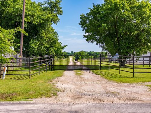 19754 County Road 818, Farmersville, TX, 75442-6919 | Card Image