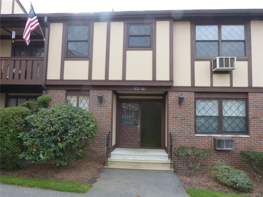 Sierra Vista Ln, Valley Cottage, NY 10989