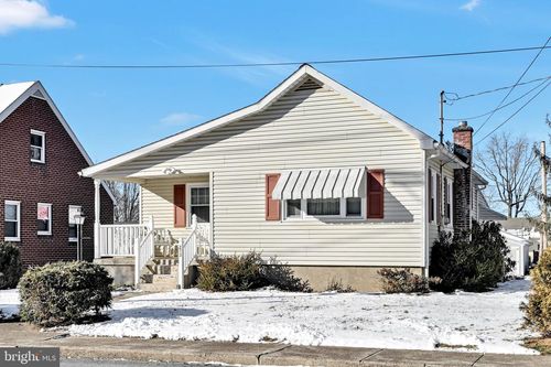 213 Hoffer St, MIDDLETOWN, PA, 17057-2723 | Card Image