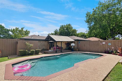 5110 Vera Cruz Dr, Garland, TX, 75043-3137 | Card Image