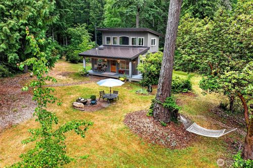 9615 Otso Point Rd, Anderson Island, WA, 98303-8632 | Card Image
