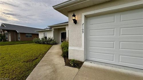 2109 Ne 15th Ter, Cape Coral, FL, 33909-1761 | Card Image
