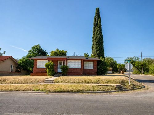 815 W 17th St, Big Spring, TX, 79720 | Card Image