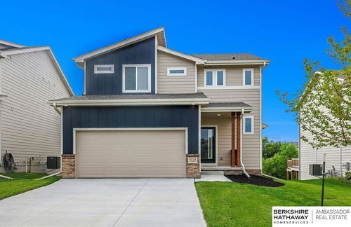 9524 S 181st St, Omaha, NE, 68136-6540 | Card Image