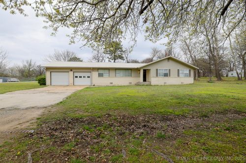 417717 E 1145 Rd, Eufaula, OK, 74432-3494 | Card Image