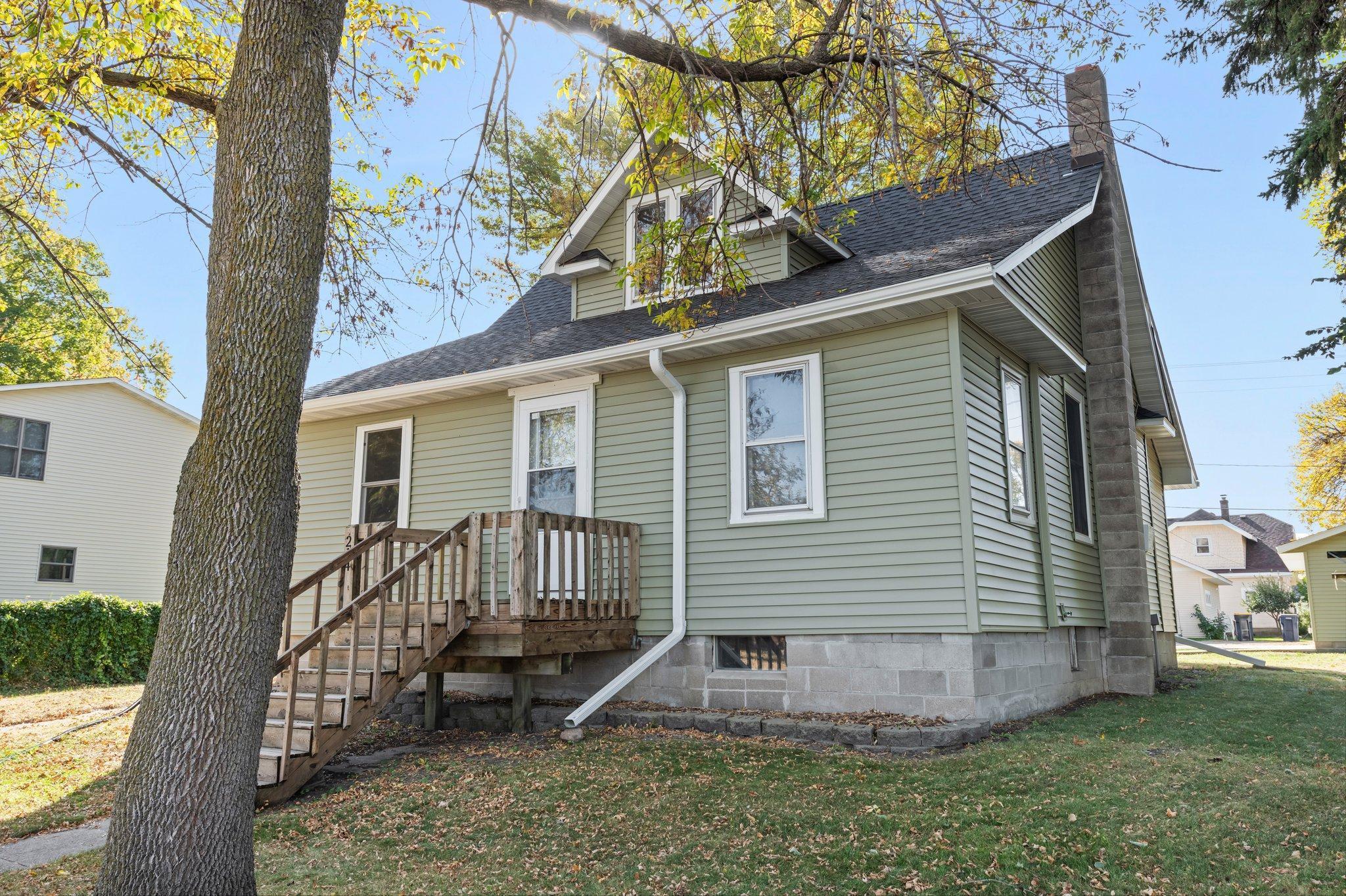 Alden St, Arlington, MN 55307