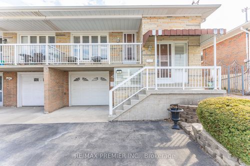 16 Orchardcroft Cres, North York, ON, M3J1S8 | Card Image