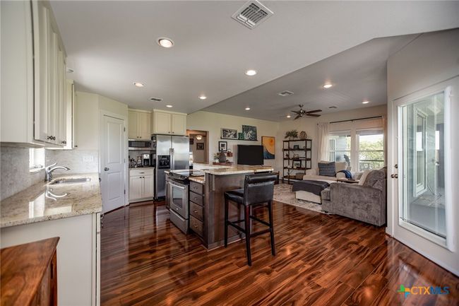 112 W Van Buren Ave, House other with 3 bedrooms, 2 bathrooms and null parking in Port O Connor TX | Image 15