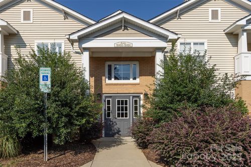 16452 Redstone Mountain Ln, Charlotte, NC, 28277-2994 | Card Image