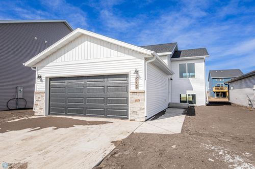 6729 67th Ave S, Horace, ND, 58047-5726 | Card Image