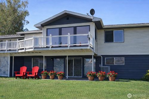 107 Westlake Rd, Oroville, WA, 98844 | Card Image