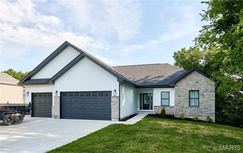 10253 Hawthorn Road, Foristell, MO, 63348 | Card Image