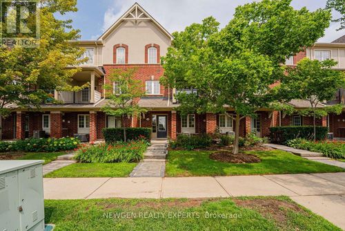 21-109 Georgian Dr, Oakville, ON, L6H0E7 | Card Image