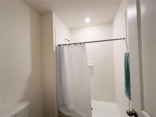 17428 Crescent Moon Loop, Townhouse with 3 bedrooms, 3 bathrooms and null parking in BRADENTON FL | Image 13