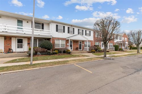 apt-f-676 Front St, Hempstead, NY, 11550-4504 | Card Image