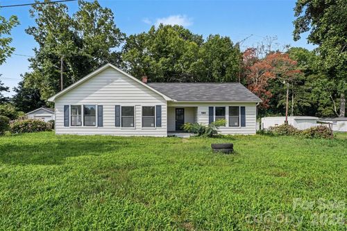 3285 E Nc 152 Hwy, Salisbury, NC, 28146-9122 | Card Image