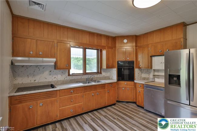 1911 Echo Rd, House other with 3 bedrooms, 2 bathrooms and null parking in Slatington PA | Image 15